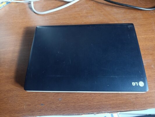 lg x110 netbook  
