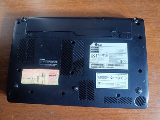 lg x110 netbook  