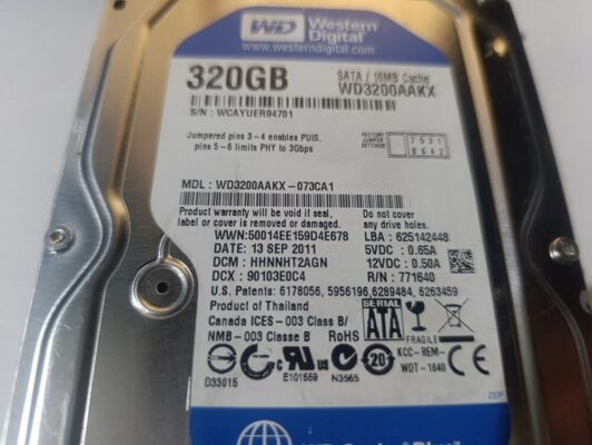 Western Digital Wd 320 gb sata WD3200AAKX hdd  