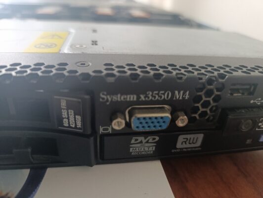 ibm x3550 server çift xeon işlemci 128 gb ram 1 tb sas disk  