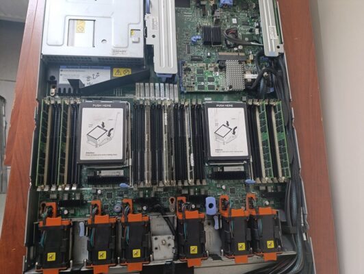 ibm x3550 server çift xeon işlemci 128 gb ram 1 tb sas disk  