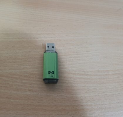hp 1 gb flash disk usb bellek taşınabilir hafıza  