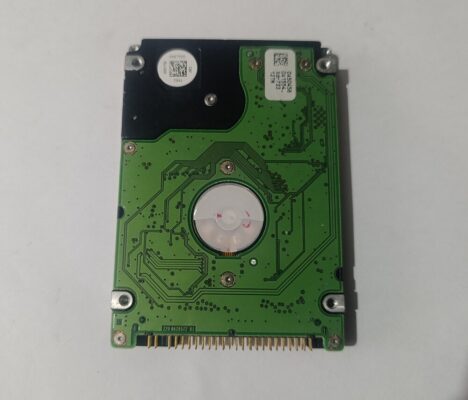 HTS541612J9AT00 2.5 inç 120 gb ide hard disk hdd  