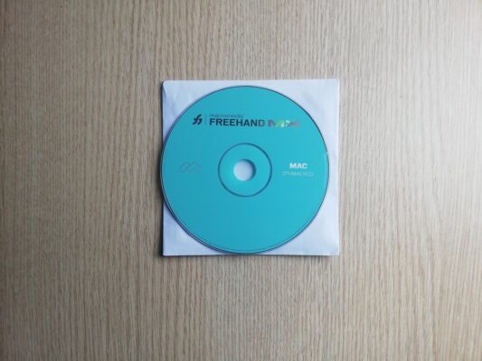 orjinal macromedia freehand mx mac kurulum cd  
