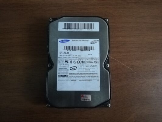 Arızalı Samsung SP1213N 120 Gb ide bozuk harddisk ide hdd bozuk hdd  