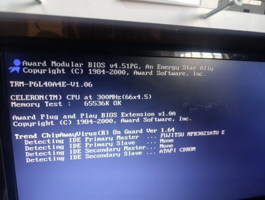 isa slotlu kasa win 98 serial portlu  