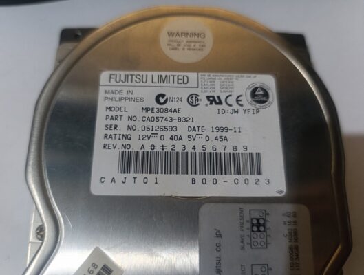 retro ide hard disk 8.4 gb ide  