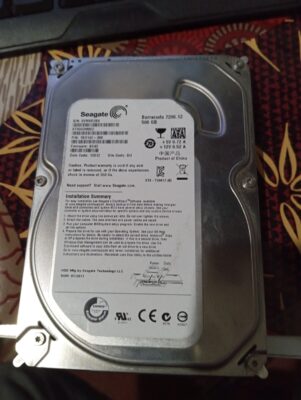 bozukHDD seagate barracuda 6VMXR28S ST500DM002 500 GB arızalı hdd  
