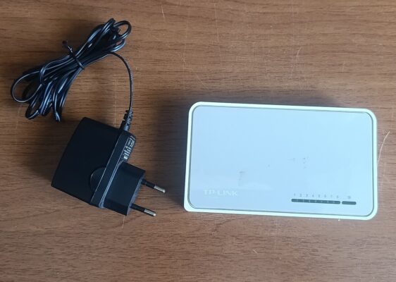 8 port switch internet ağ çoklayıcı çoğaltıcı 8 li dağıtıcı  