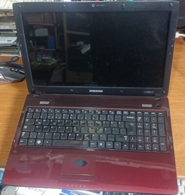 arızalı samsung r580 np-r580h laptop  