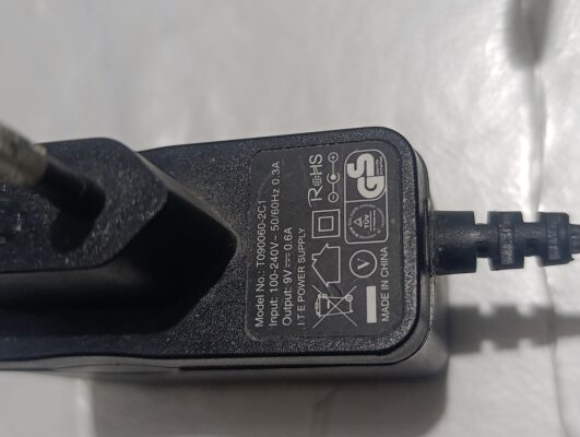 T090060-2C1 9V 0.6A adaptör  