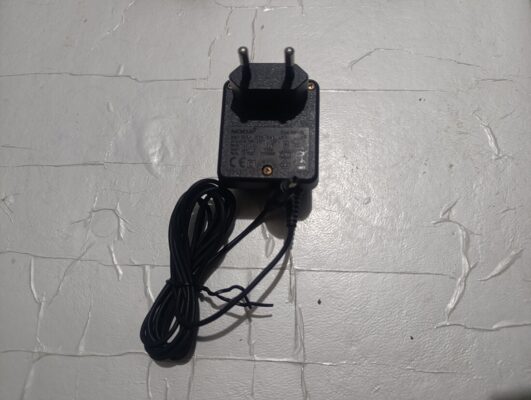nokia ince uç şarz ACP-7E Output: 3.7V 355mA 1.3VA  