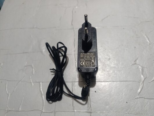 shcy-sp1201000 12v 1A 300mA Plastik Kasa Adaptör  